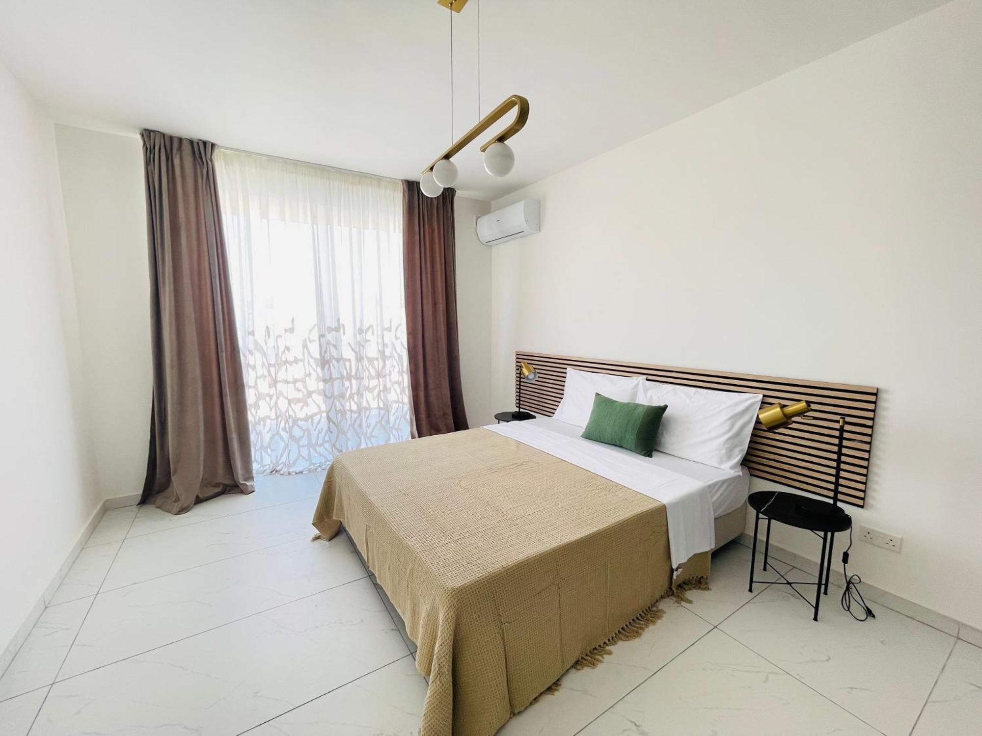 Blu Mar Sea View Apartments St. Paul's Bay Exterior photo