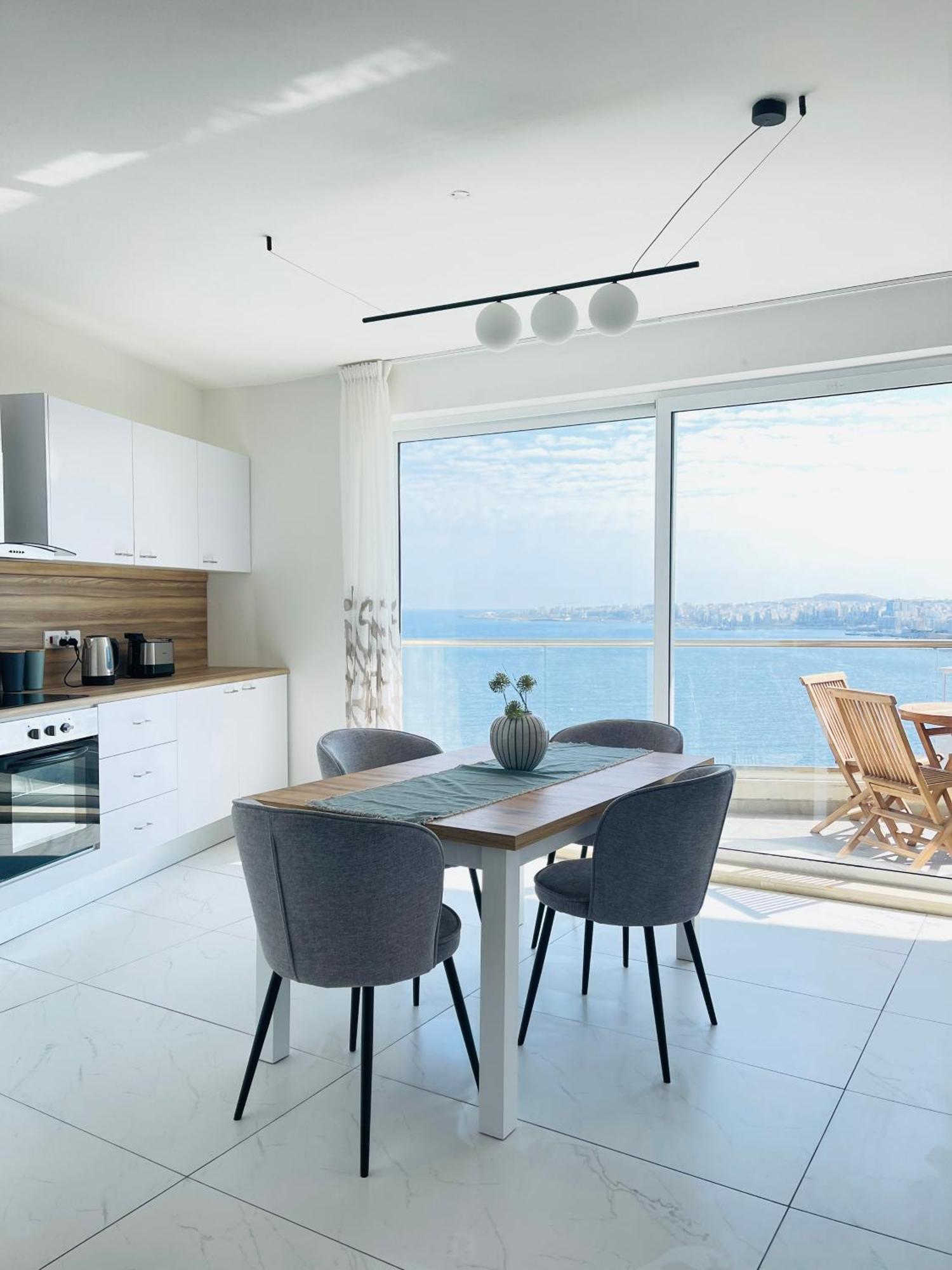 Blu Mar Sea View Apartments St. Paul's Bay Exterior photo