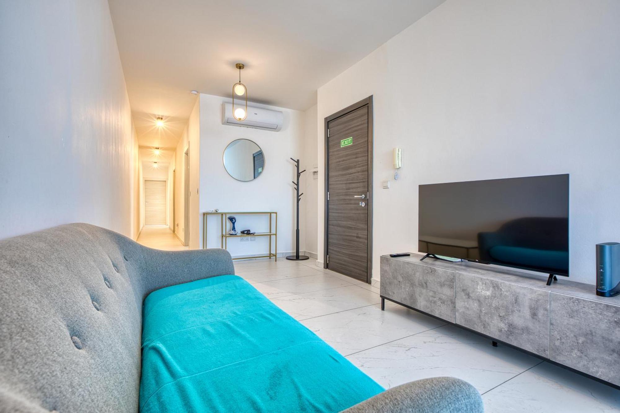 Blu Mar Sea View Apartments St. Paul's Bay Exterior photo