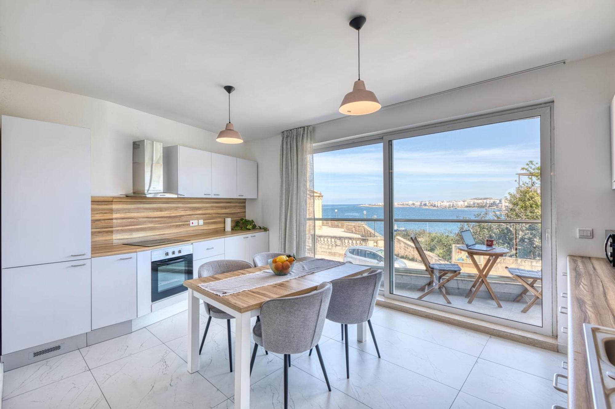Blu Mar Sea View Apartments St. Paul's Bay Exterior photo